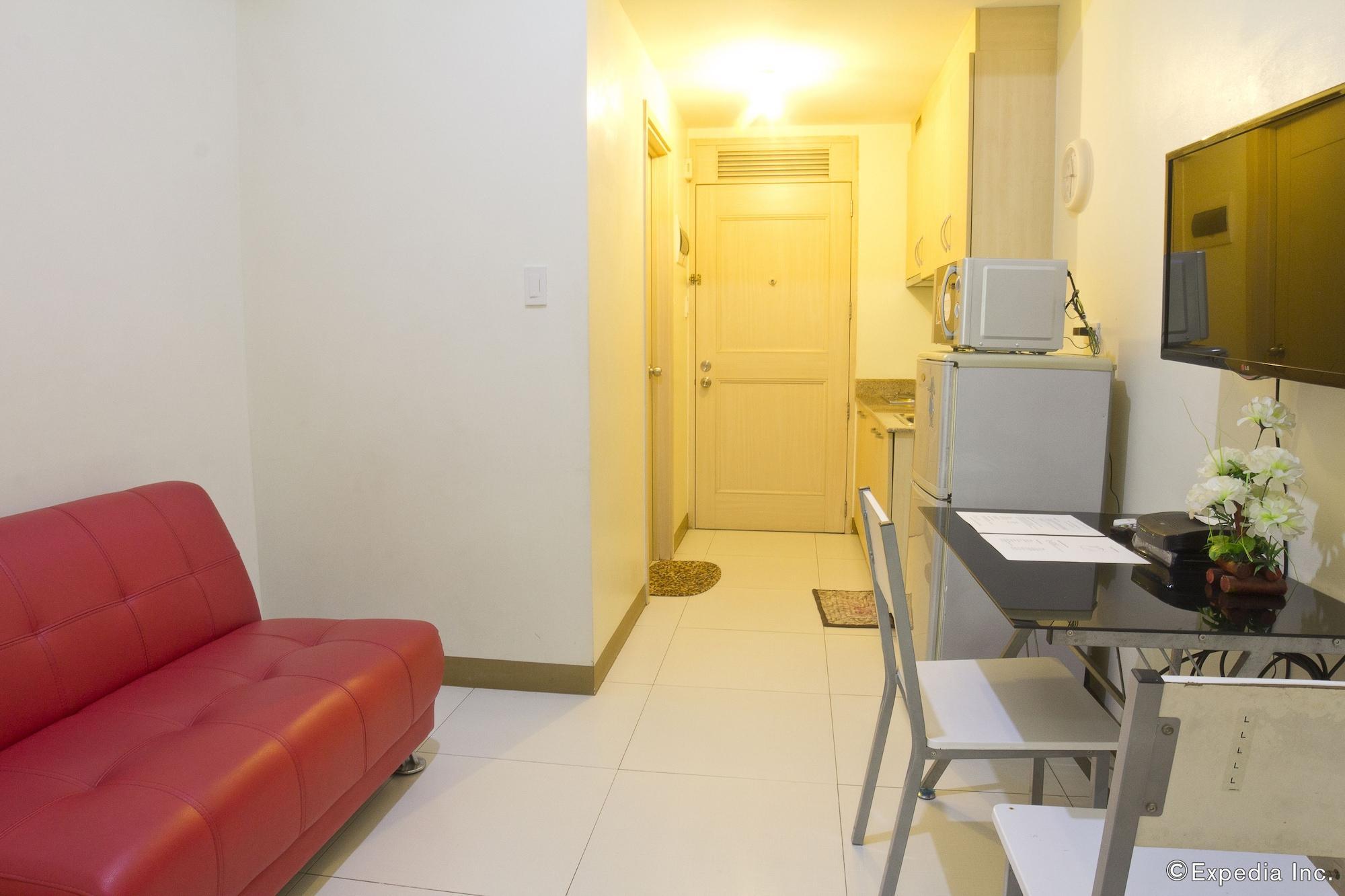 ชาโต เอลิเซ อพาร์ตเมนท์ แซน คลัสเตอร์ Apartment Paranaque City ภายนอก รูปภาพ