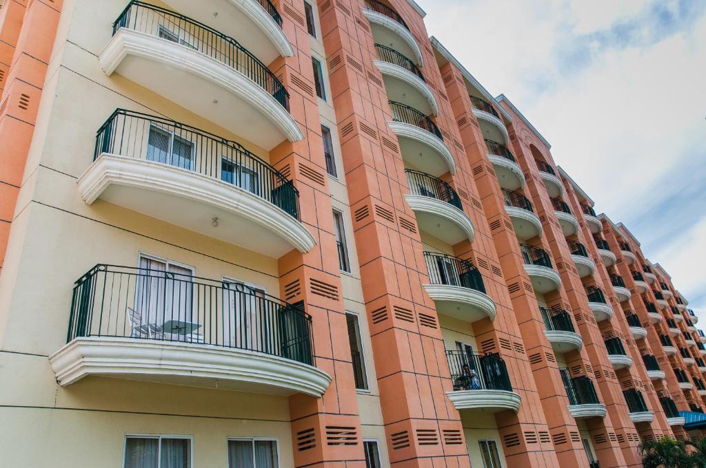 ชาโต เอลิเซ อพาร์ตเมนท์ แซน คลัสเตอร์ Apartment Paranaque City ภายนอก รูปภาพ