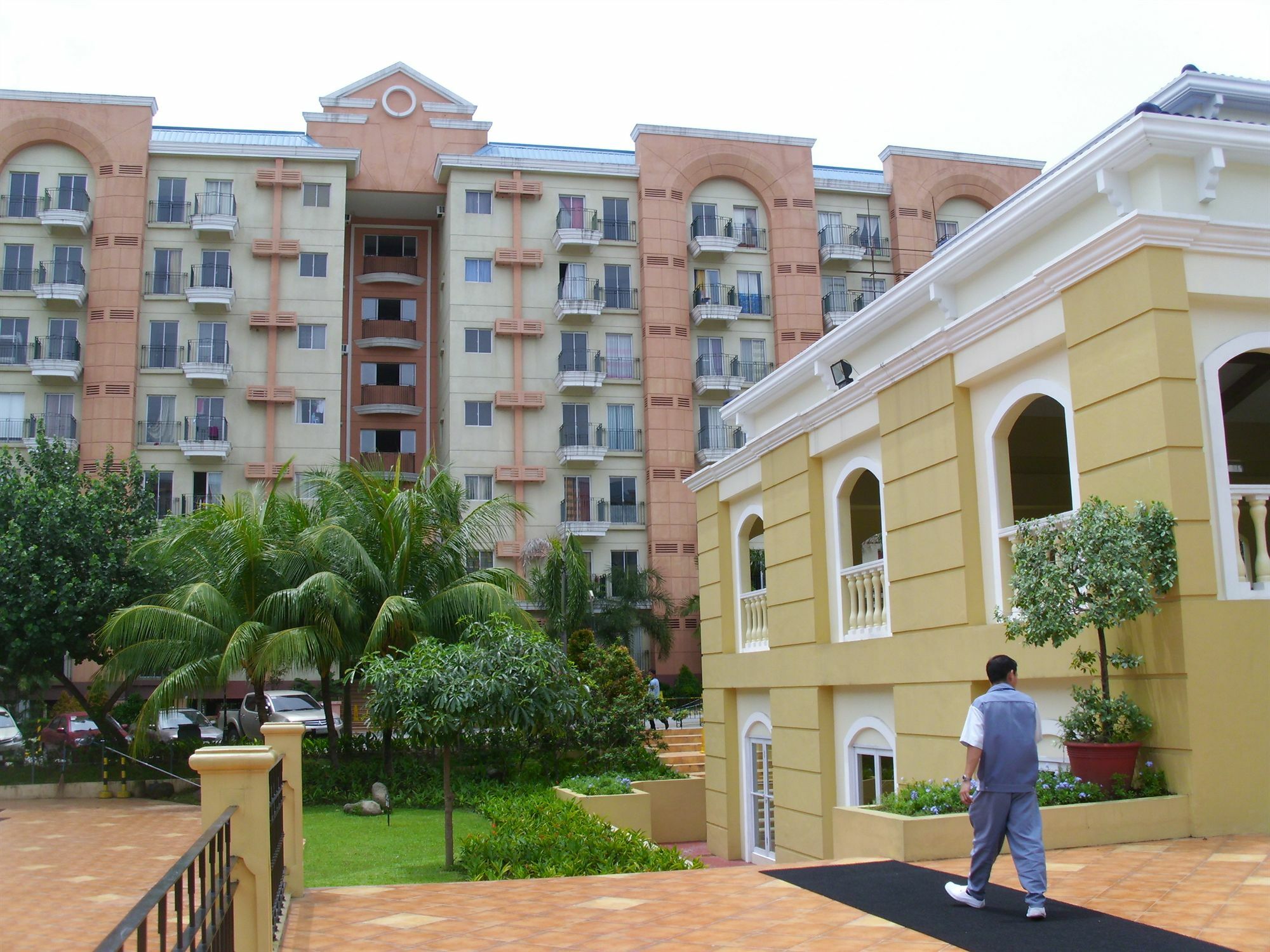 ชาโต เอลิเซ อพาร์ตเมนท์ แซน คลัสเตอร์ Apartment Paranaque City ภายนอก รูปภาพ